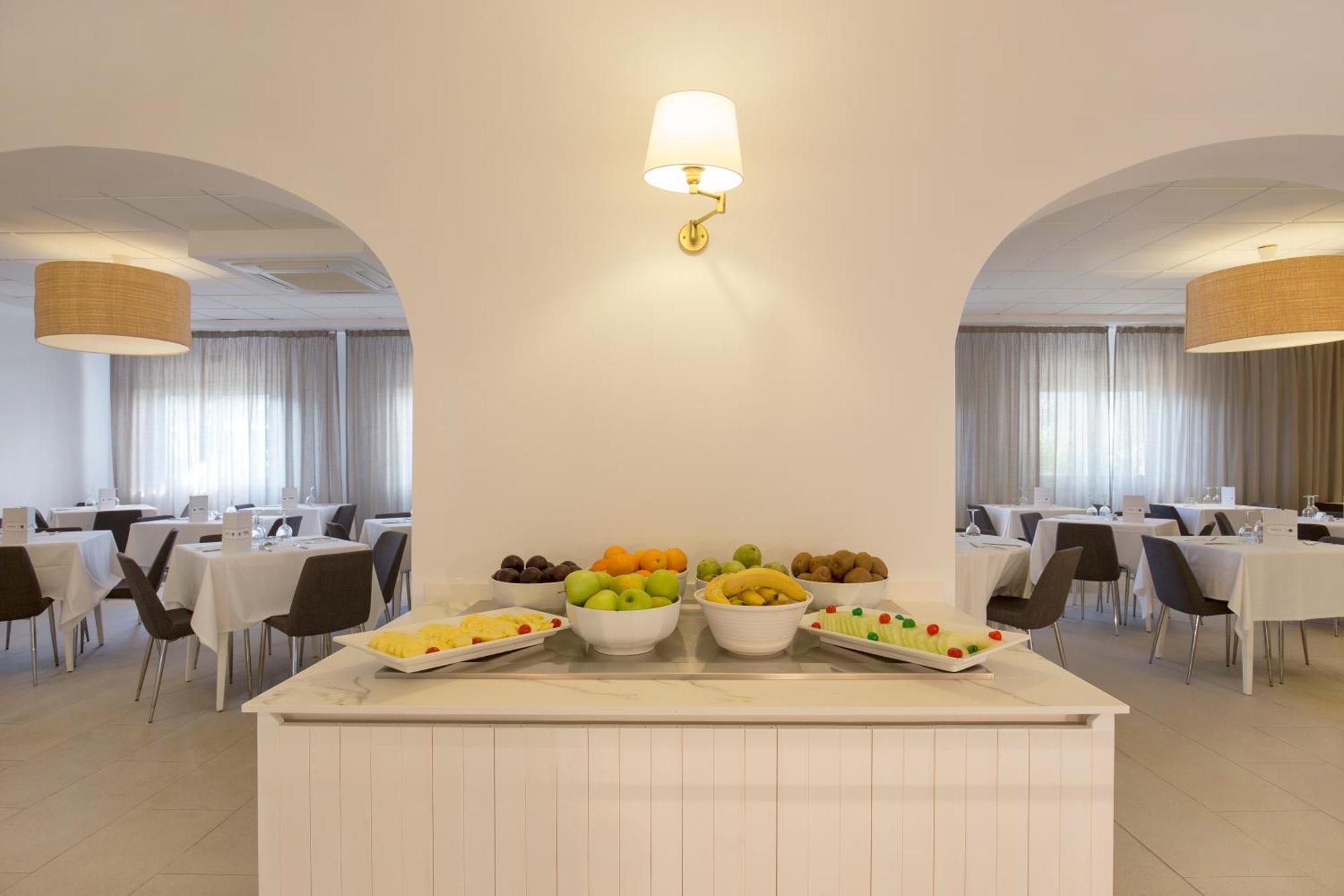 Cabot Romantic- Adults Only Port de Pollenca Exterior photo